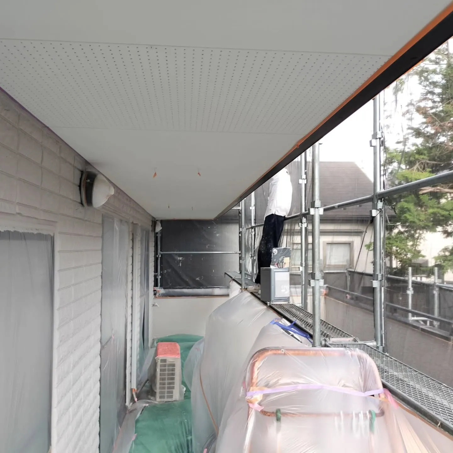 八王子市T様邸外壁塗装進行中