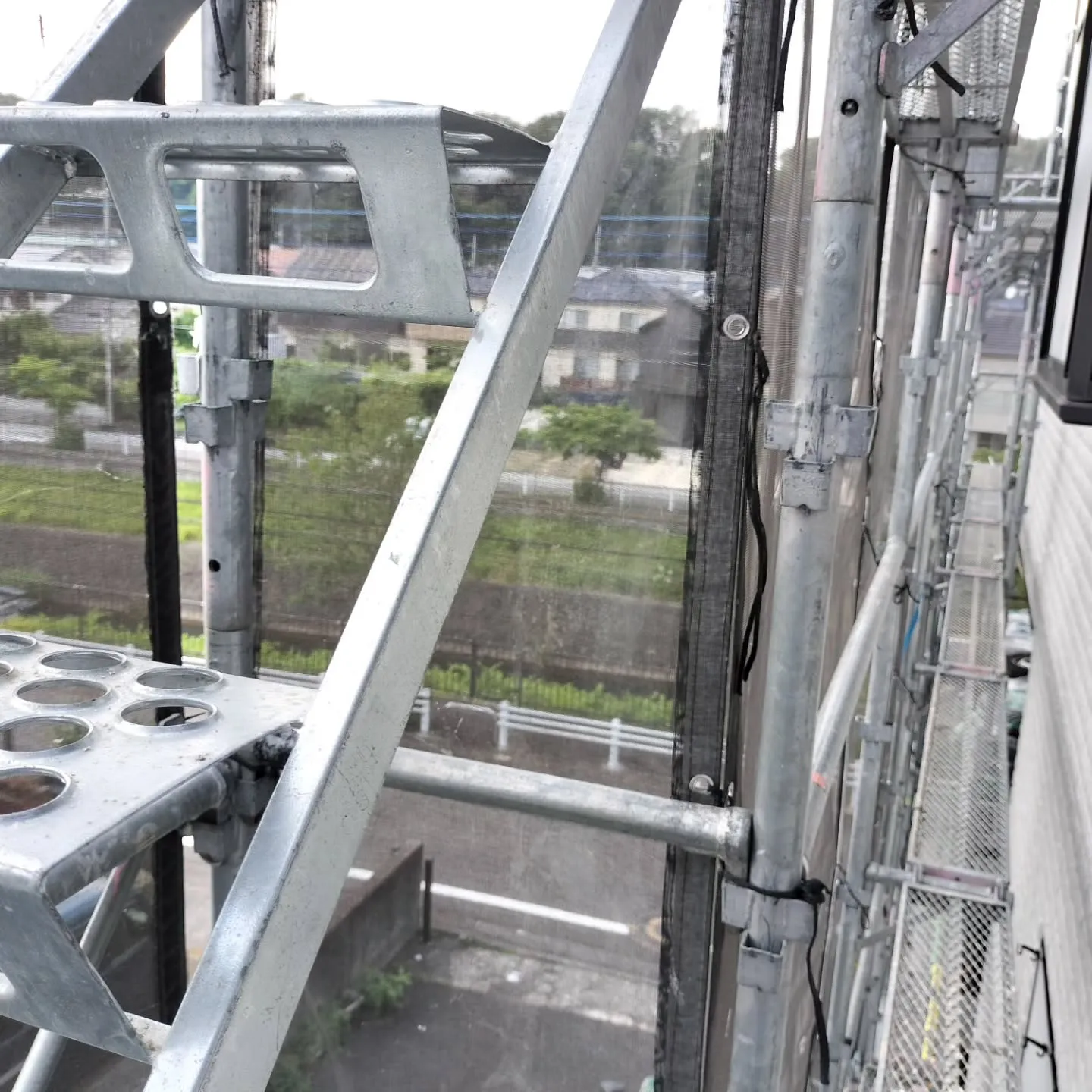 塗装工事完了間近！