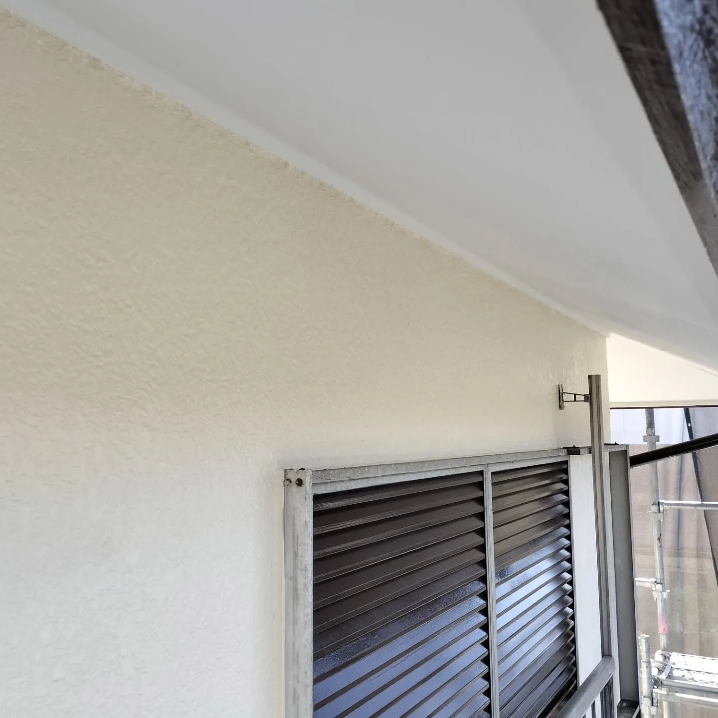 間もなく塗装工事完了!