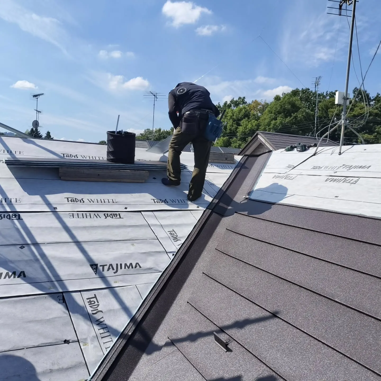 外壁及び屋根工事進捗状況